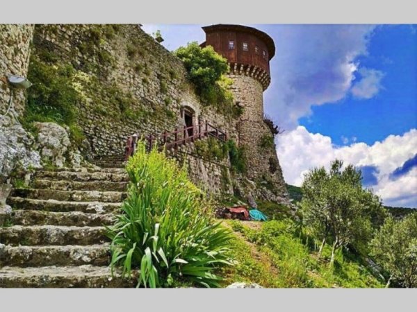 Tour of the Castles | Tour Planning Albania